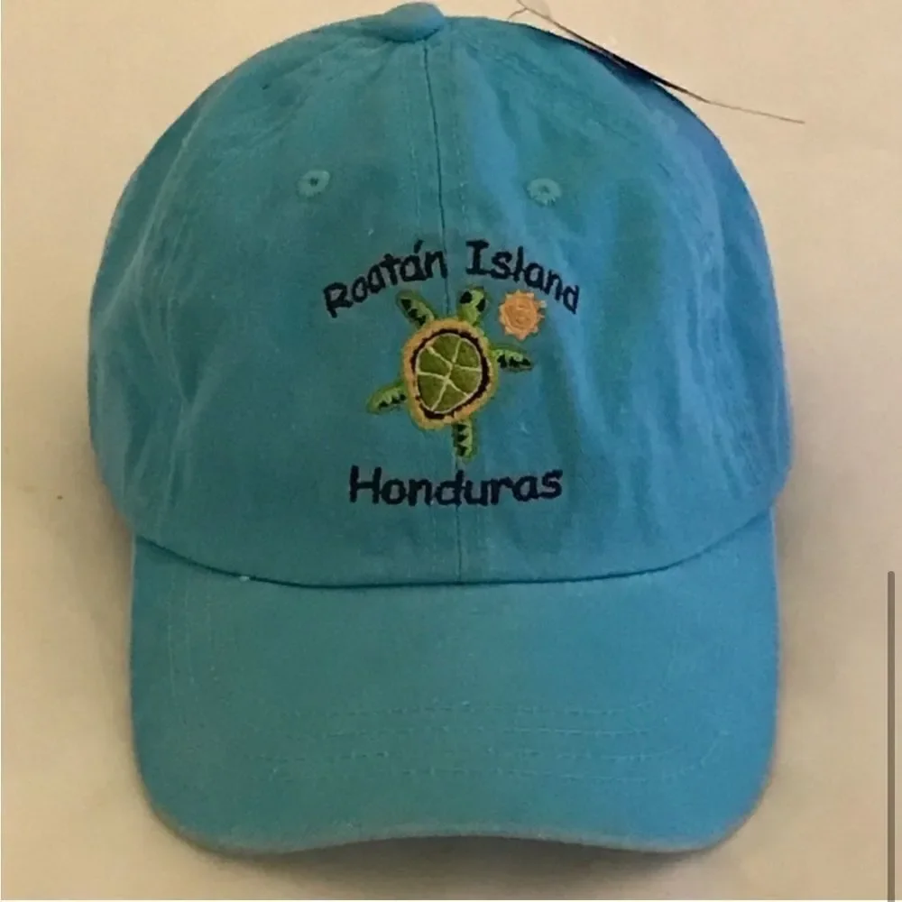 Royal Resortwear NWT Roatan Island Honduras Blue Baseball Hat